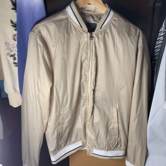 It’s Zara Mens spring lightweight jackets - Picture 2 of 3